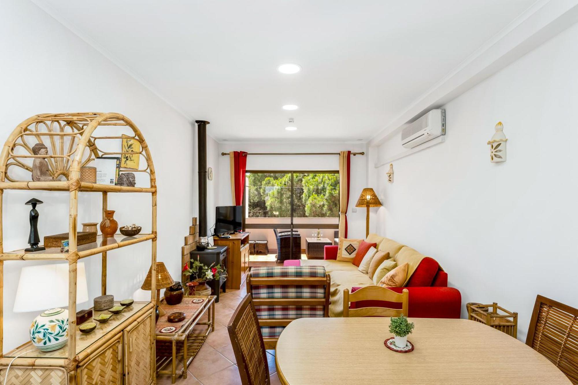 Pine Trees Penthouse Appartement Olhos de Agua  Buitenkant foto